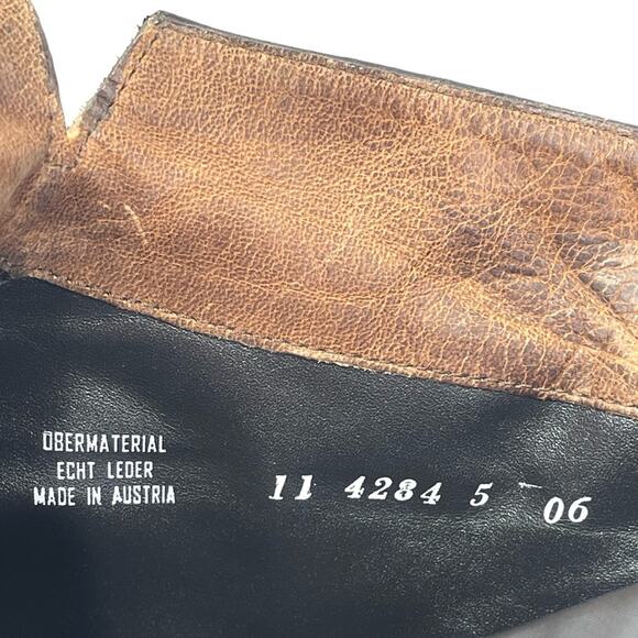 Paul Green Black Heeled Ankle Boot Sz 7.5 Leather Vintaged Finish Padded footbed - Picture 6 of 14